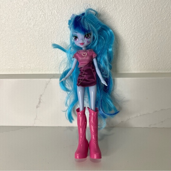 My Little Pony Equestria Girls Sonata Dusk Doll 9" Pink Boots & Outfit - Picture 2 of 10